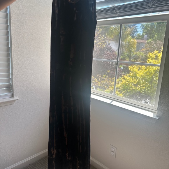 Go contour Maxi Dress Size Large - Picture 2 of 3